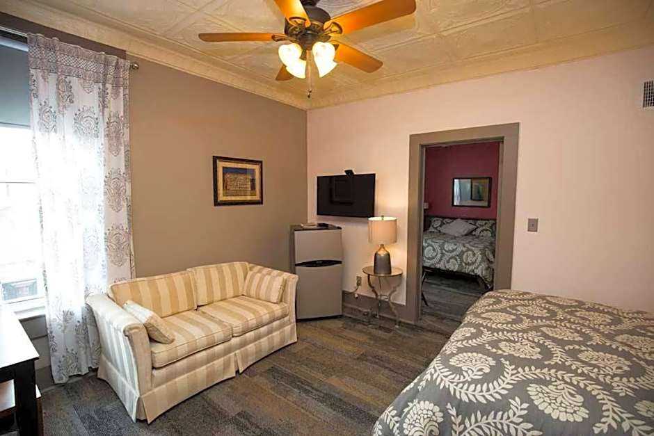 Dodici Night Suites