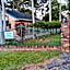 Emerald Tropical Palms B & B