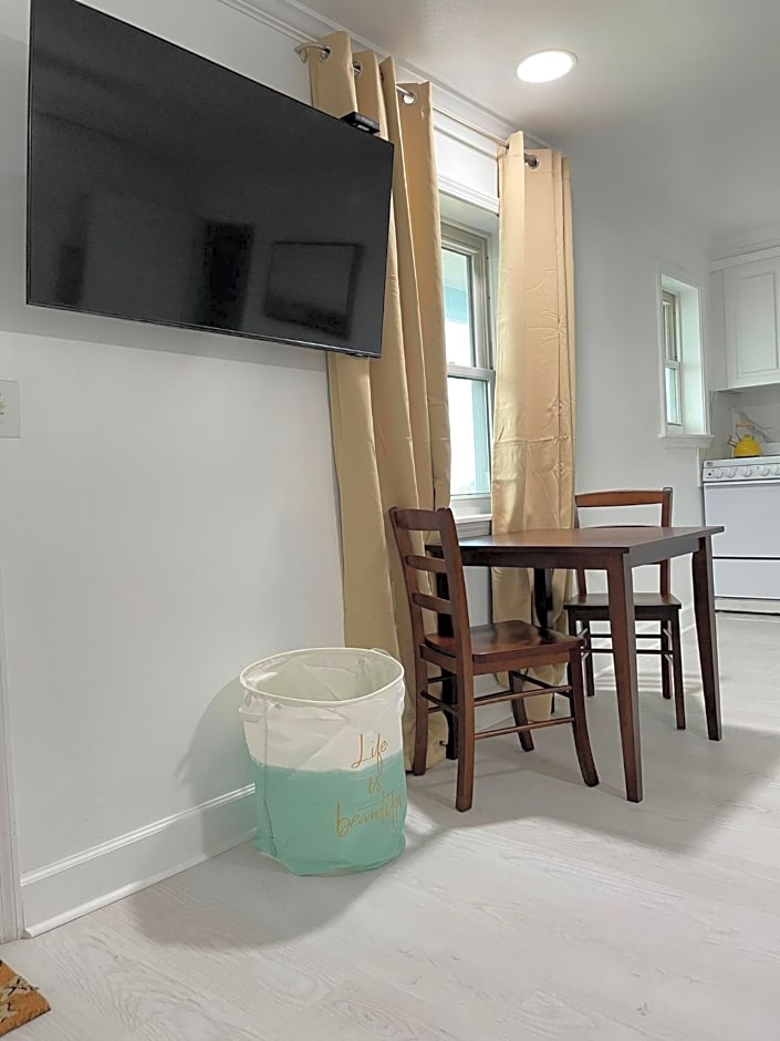 Daytona Shores Inn and Suites