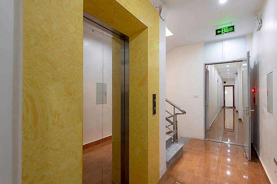 Luxury Airport Hotel & Spa