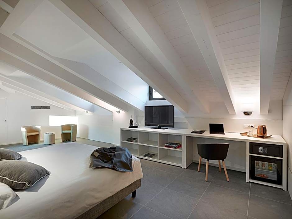 Boutique Hotel Touring