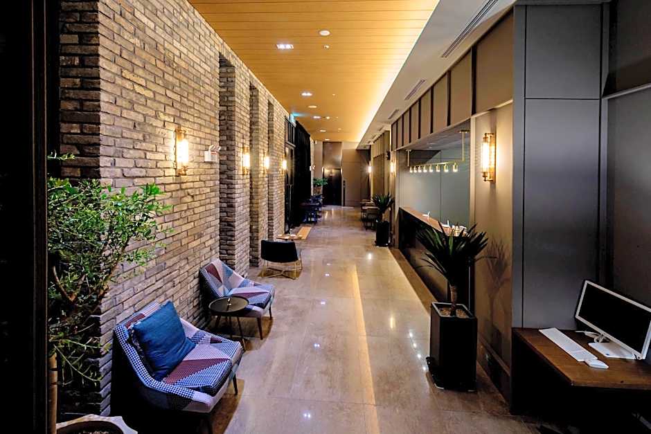 Hotel East9