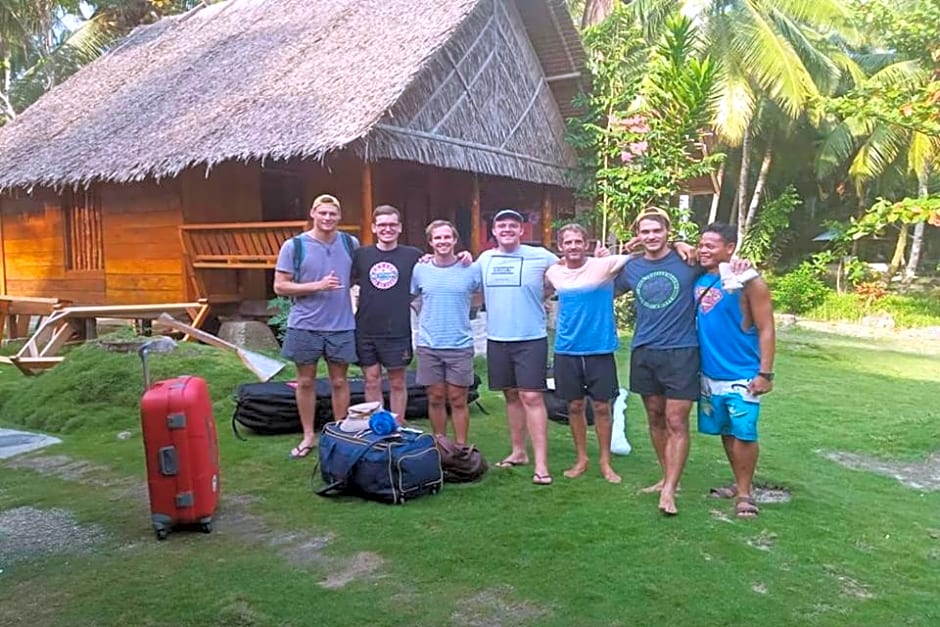 Mentawai Ebay Playground Surfcamp
