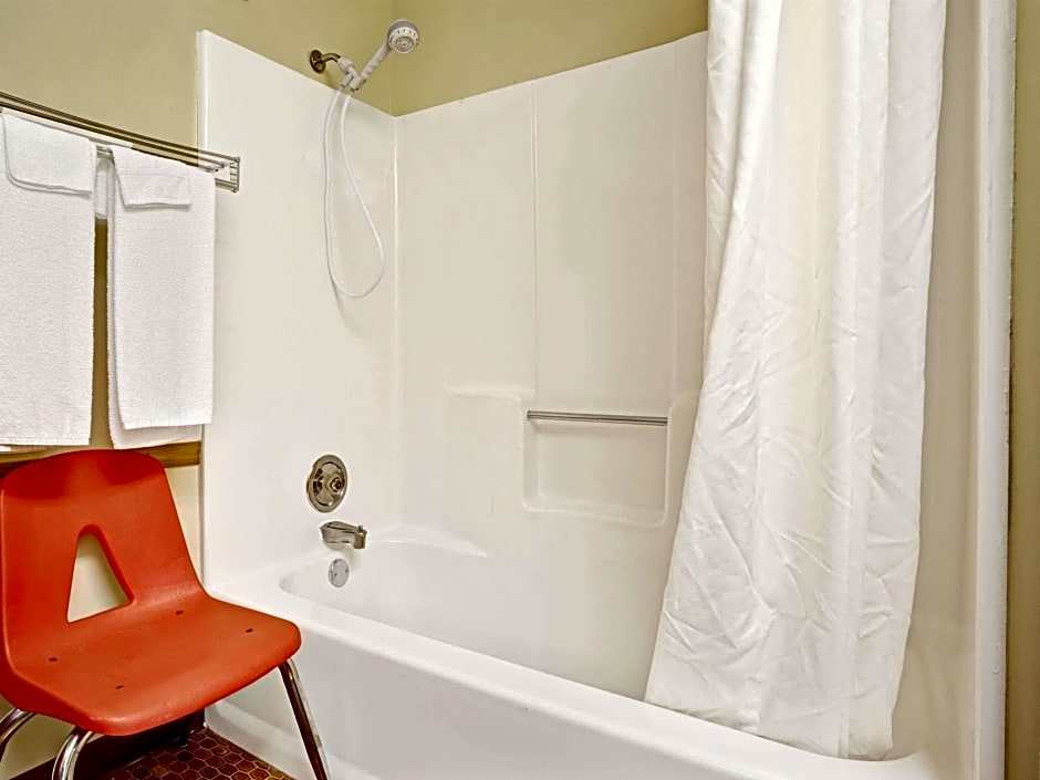Days Inn by Wyndham Monticello