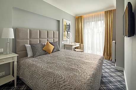 Grand Deluxe Suite