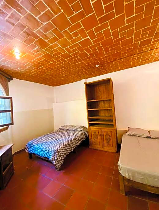 Residencia estilo Californiana Jardín de los Soles