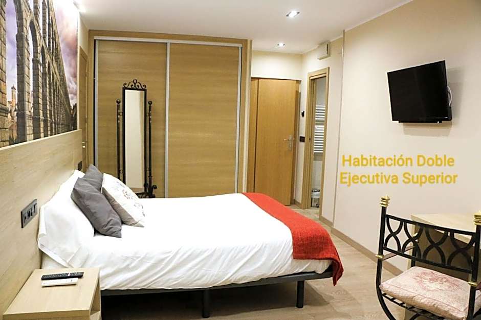 Photo 1 of 7 of Quadruple Room