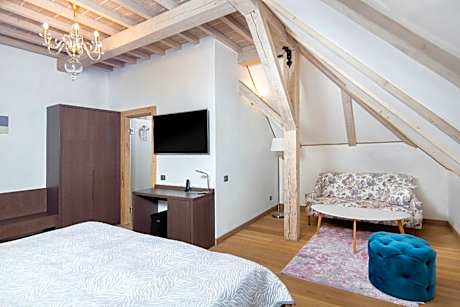 Large Double Room
