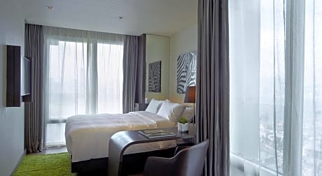 Queen Room with Harbor View