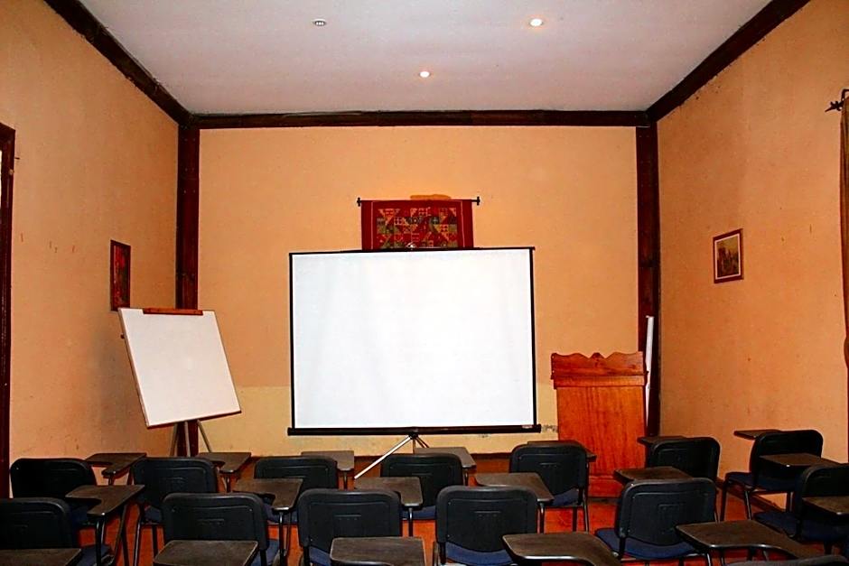Howard Johnson Hotel Rinconada de Los Andes
