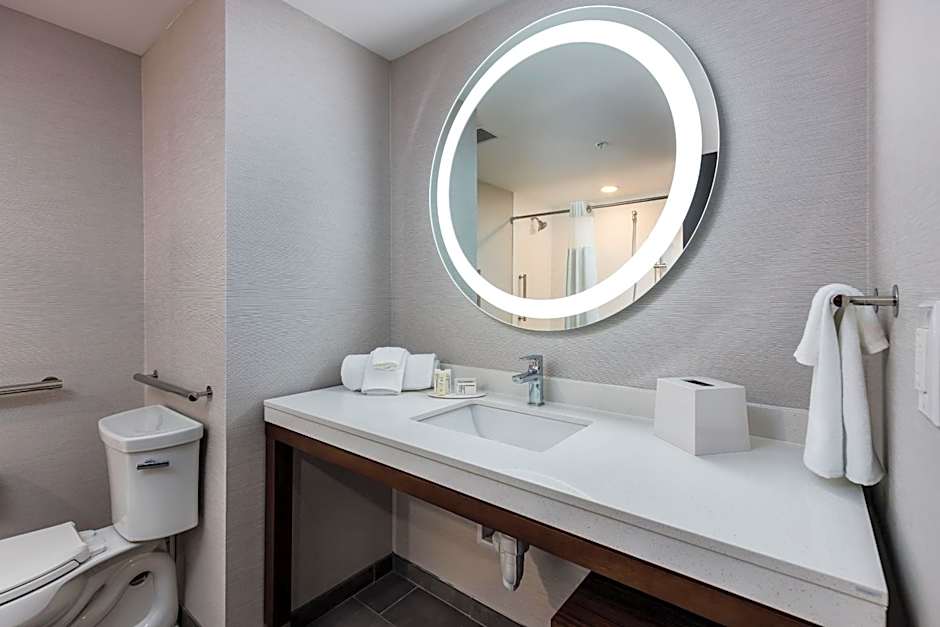 Courtyard by Marriott Pensacola I-10 West