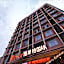 Yeste International Hotel (Helong Store)