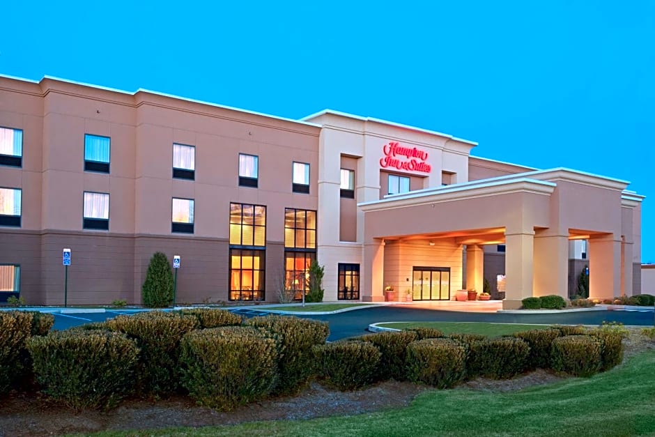 Hampton Inn By Hilton & Suites Manchester