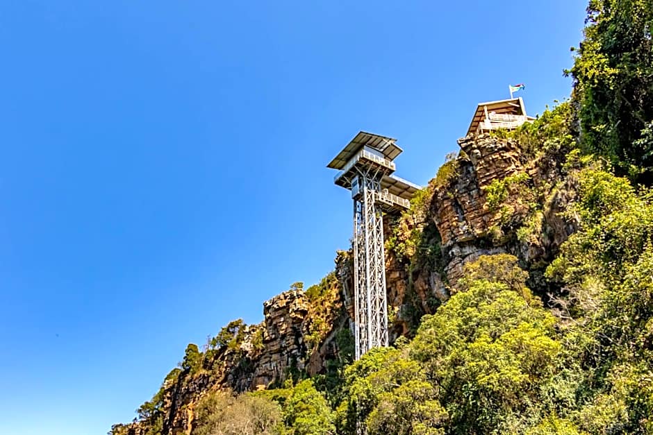 Hippo Hollow Country Estate