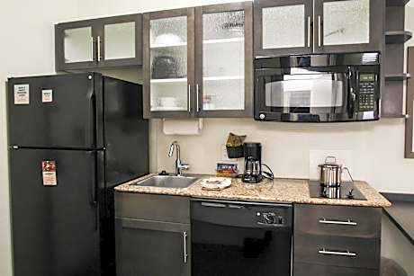 2 Double Studio Suite Access Tub