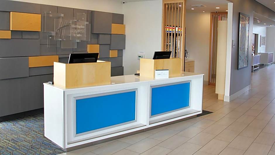 Holiday Inn Express and Suites Eau Claire West I-94 By IHG