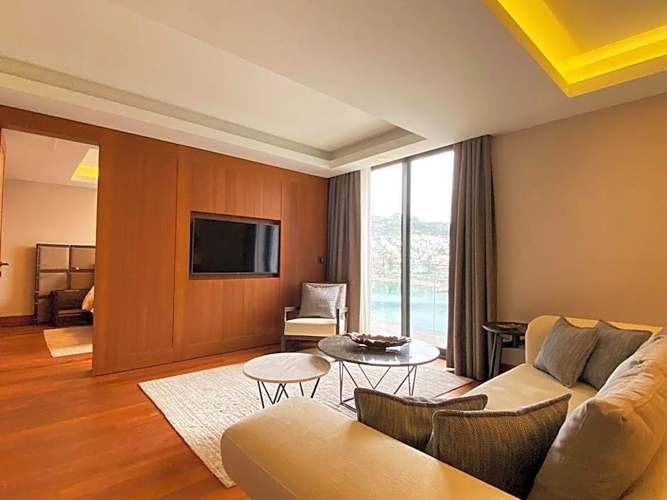 Mare Deluxe Residences  & Villas