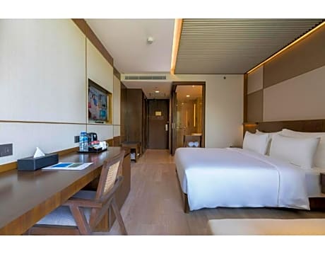 The Signature Hill View Double Bed