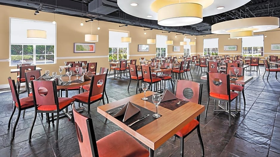 DoubleTree by Hilton Sunrise - Sawgrass Mills