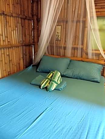 Queen Room with Garden View