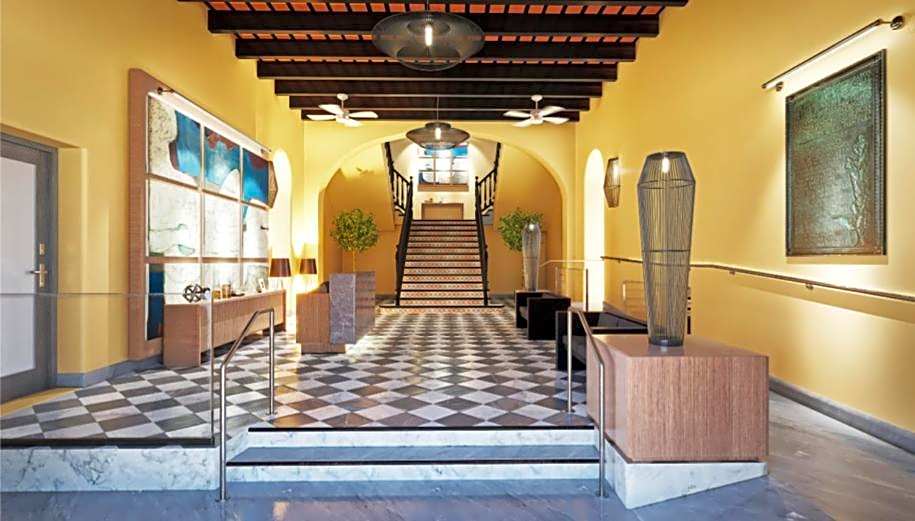 Palacio Provincial San Juan, Curio Collection by Hilton