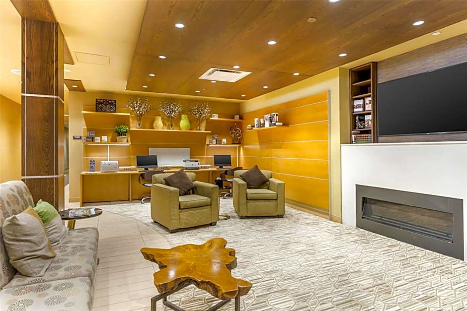 Best Western Plus Franciscan Square Inn & Suites - Steubenville