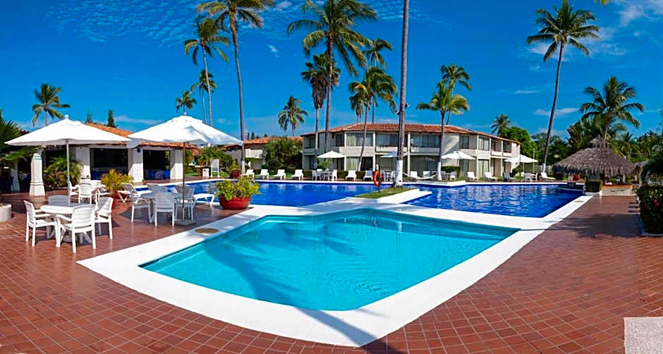 Cabo Blanco Hotel and Marina