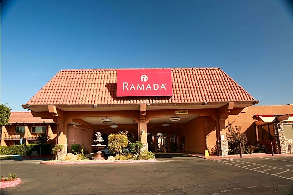 Ramada by Wyndham Fresno North