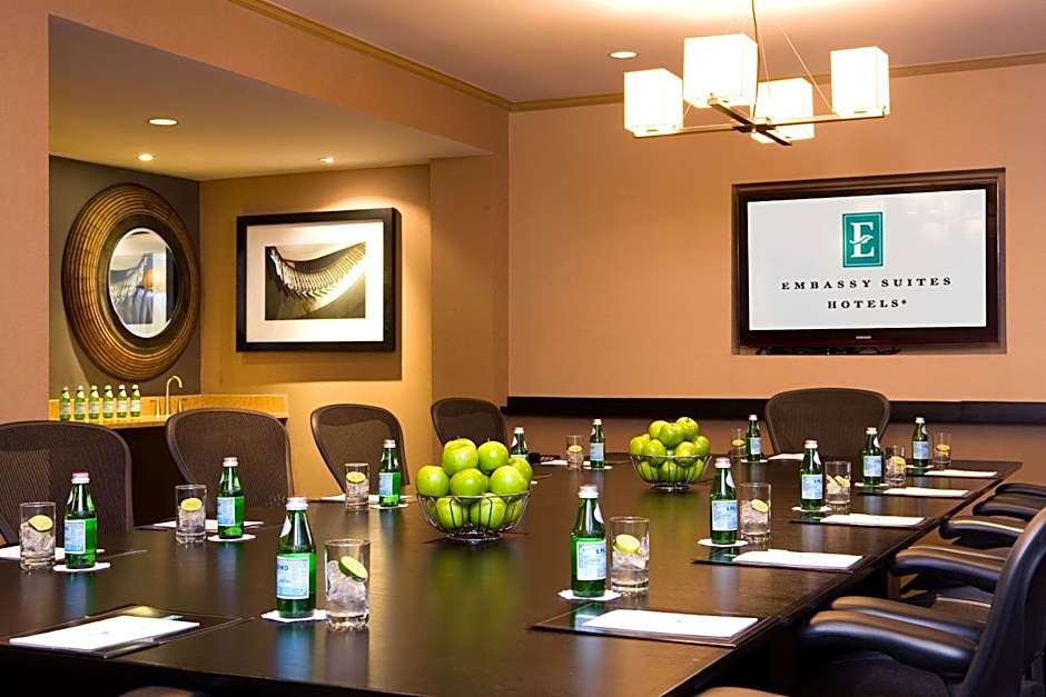 Embassy Suites by Hilton Portland