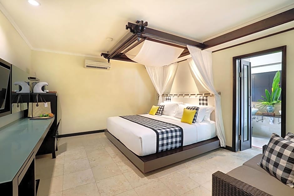 Legian Beach Hotel