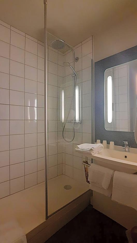 Ibis Roanne Le Coteau Hotel Restaurant