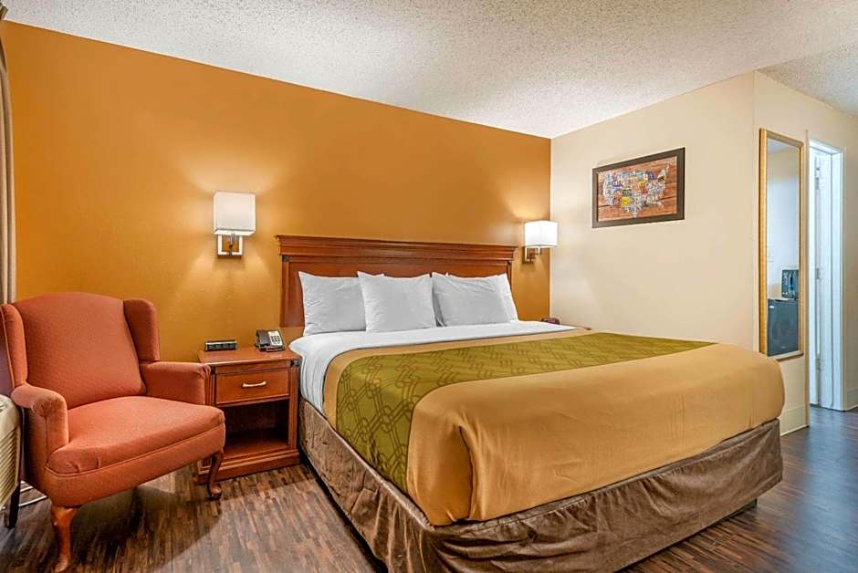 Econo Lodge Louisville Downtown