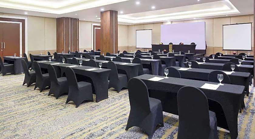 Grand Mercure Solo Baru