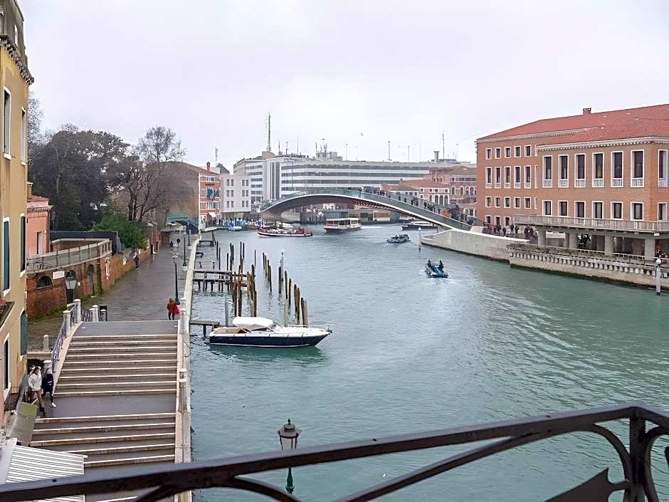Hotel Canal & Walter