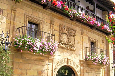 Hotel Los Infantes