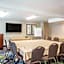Holiday Inn Express & Suites Albany Airport - Wolf Road By IHG