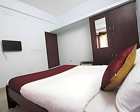 Lakshana Service Apartment - Big Temple Thanjavur