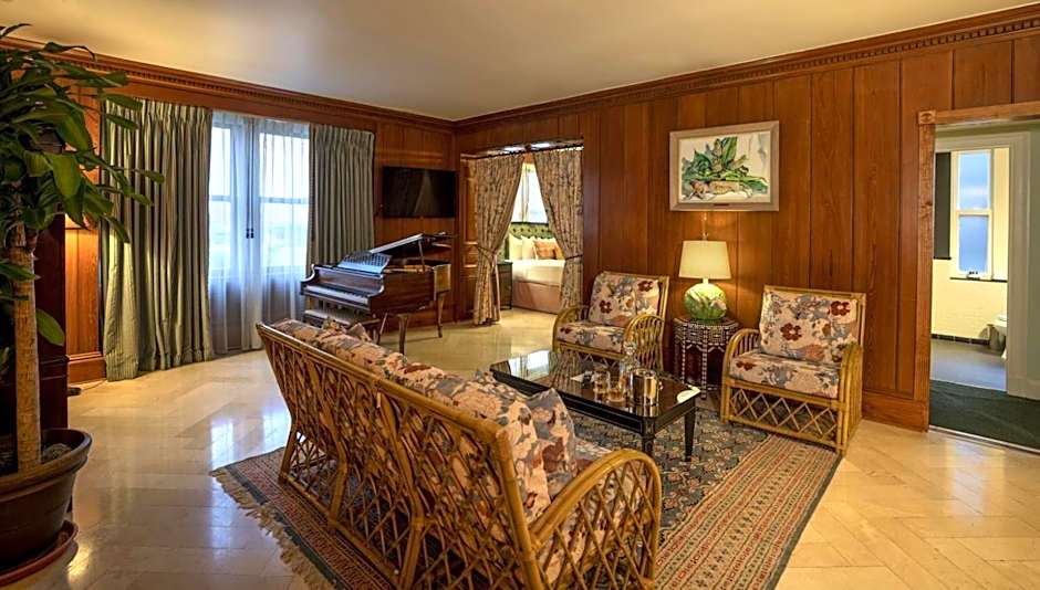 The Pontchartrain Hotel