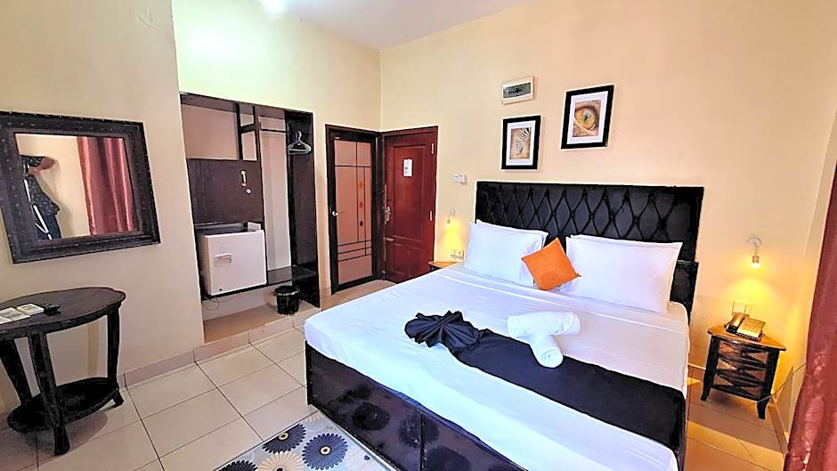 Rumaisa Hotel