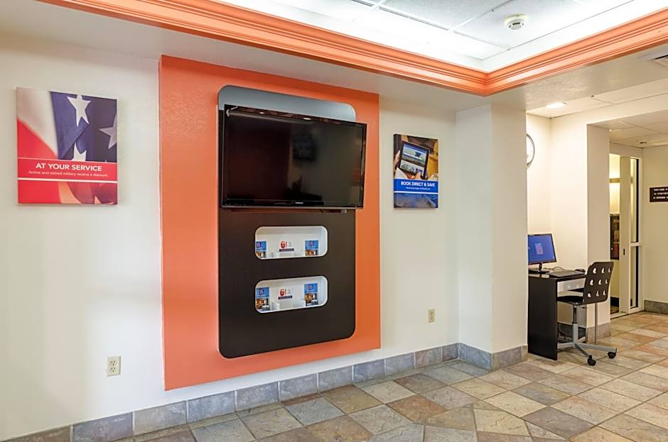 Motel 6-Bristol, VA