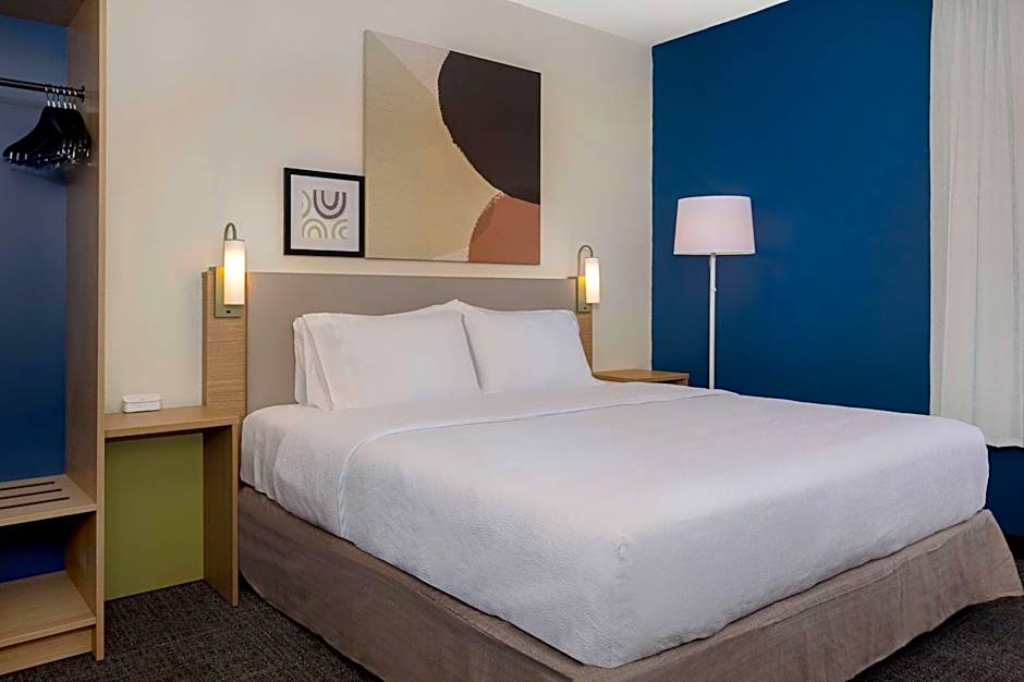 Spark by Hilton Evansville East, IN