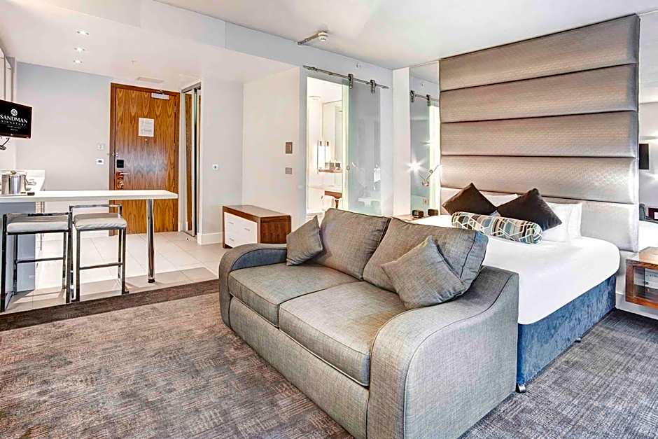 Sandman Signature Newcastle Hotel