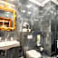 Boutique G Hotel