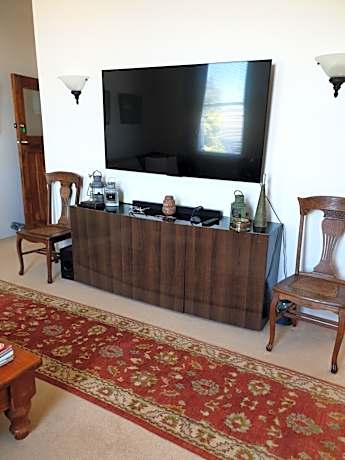 Deluxe Suite with Spa Bath