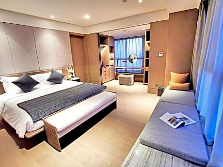 Three Bedroom Executive-6 breakfasts