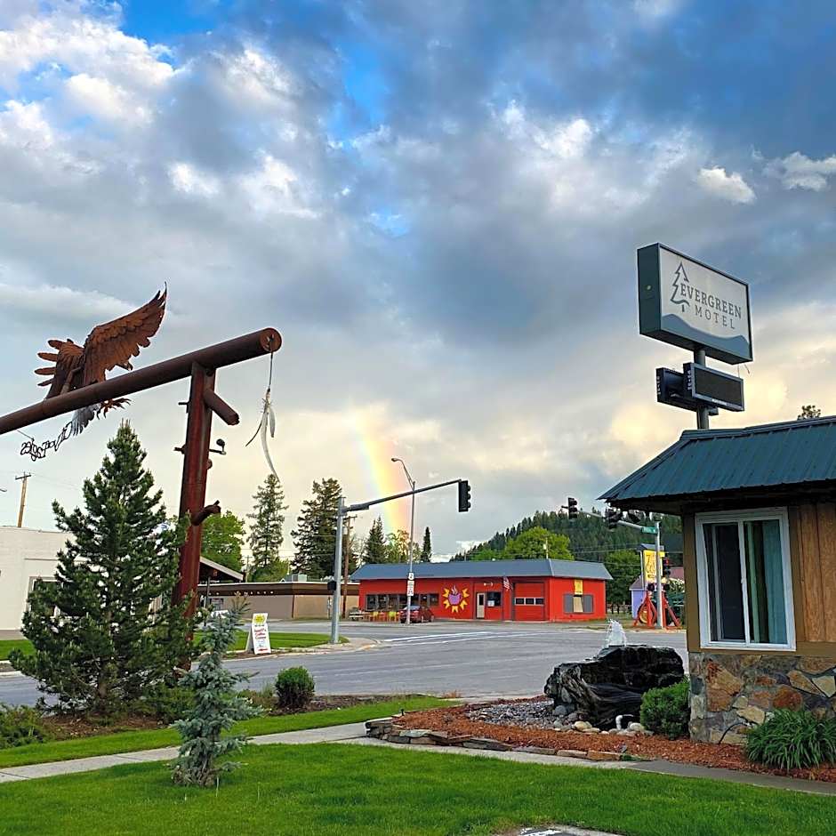 Evergreen Motel