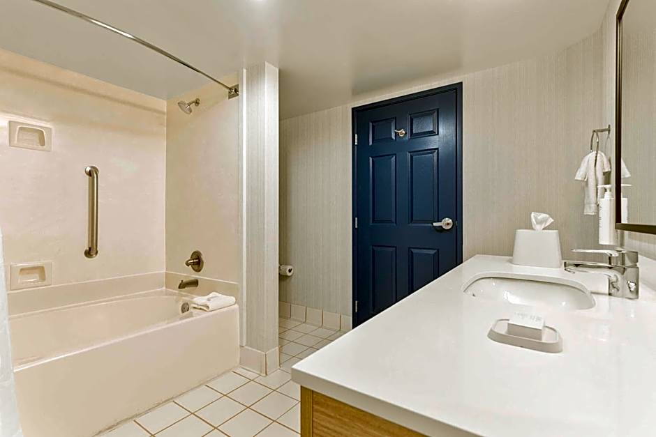 Spark by Hilton Greensboro