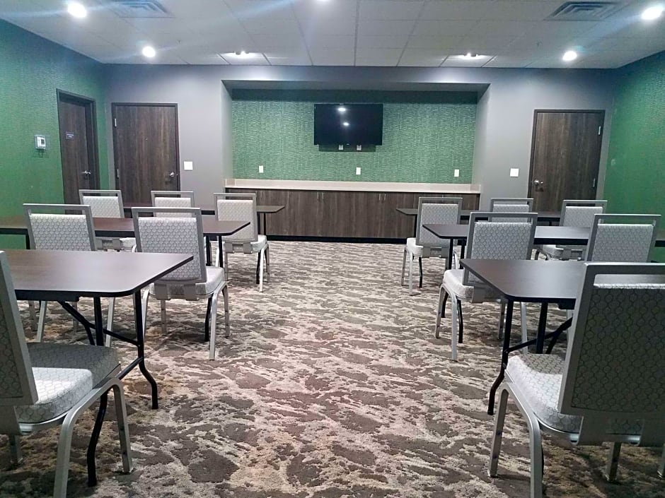 Best Western Plus Wayland Hotel