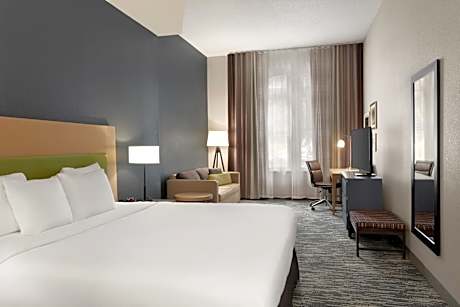 King Studio Suite - Disability Access/Non-Smoking