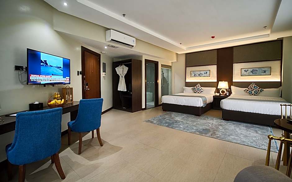 J7 Plaza Hotel